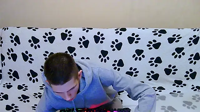 Lester Broo online show from April 19, 10:23 pm