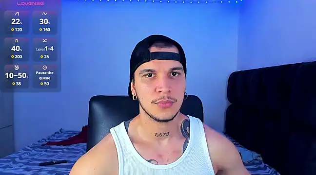 Snapshot of austinoficial chatting on February 5, 3:02 am austinoficial online show from February 5, 3:02 am