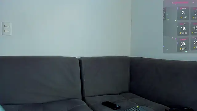 Snapshot of austinoficial chatting on October 20, 8:24 pm austinoficial online show from October 20, 8:24 pm