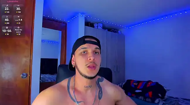 Snapshot of austinoficial chatting on March 6, 5:03 am austinoficial online show from March 6, 5:03 am