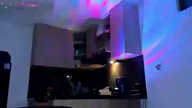 austinoficial online show from April 23, 11:29 pm