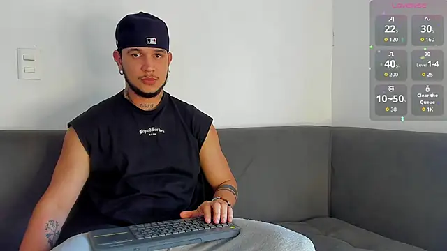 Snapshot of austinoficial chatting on October 29, 8:56 pm austinoficial online show from October 29, 8:56 pm