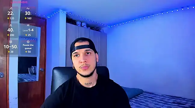 Snapshot of austinoficial chatting on February 27, 2:30 am austinoficial online show from February 27, 2:30 am