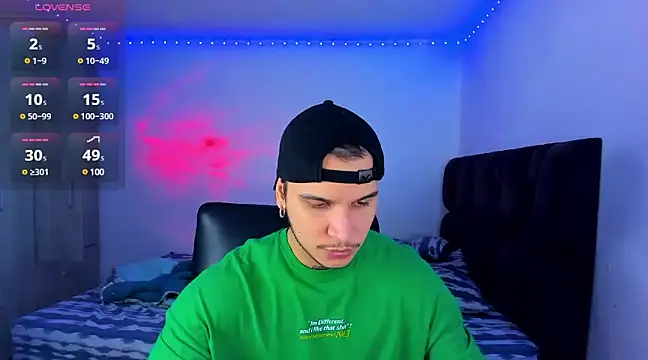 Snapshot of austinoficial chatting on January 30, 10:41 pm austinoficial online show from January 30, 10:41 pm