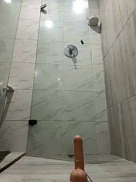 arturguy00 online show from April 5, 5:15 am