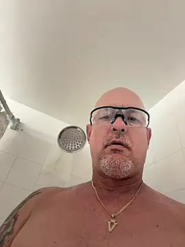 Snapshot of carlospingalinda chatting on March 15, 7:48 pm carlospingalinda online show from March 15, 7:48 pm