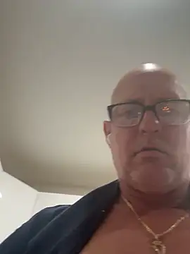 Snapshot of carlospingalinda chatting on January 20, 8:50 pm carlospingalinda online show from January 20, 8:50 pm