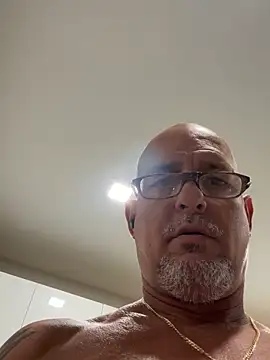 Snapshot of carlospingalinda chatting on September 16, 9:54 am carlospingalinda online show from September 16, 9:54 am