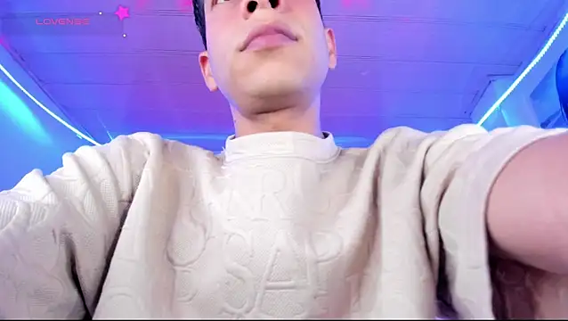 Ethan Boyy online show from April 29, 7:09 pm