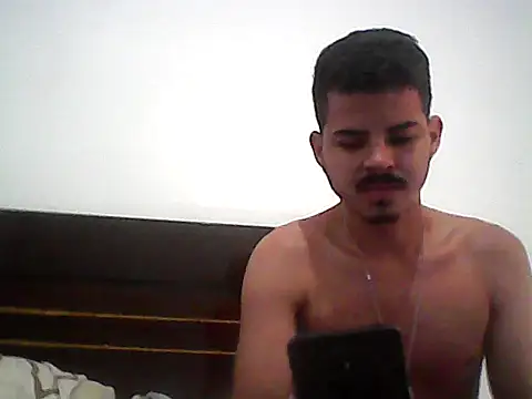 Frdrereeee online show from November 19, 4:29 pm