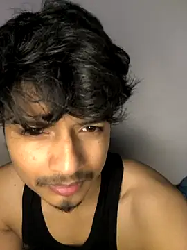 Snapshot of kaif_220 chatting on October 22, 6:32 pm kaif 220 online show from October 22, 6:32 pm