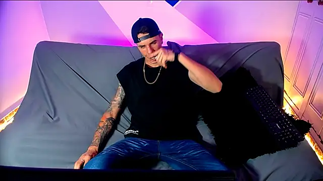 Baan10 online show from February 26, 8:52 pm