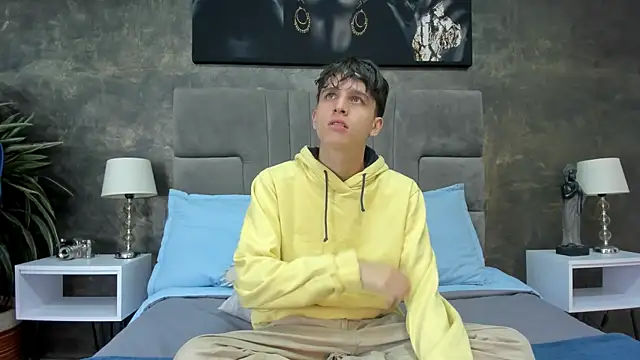 Snapshot of bruce_hans chatting on October 27, 11:45 am bruce hans online show from October 27, 11:45 am