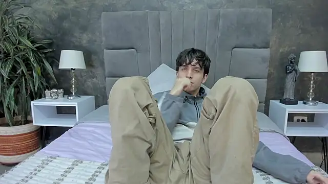 bruce hans online show from February 3, 11:59 am