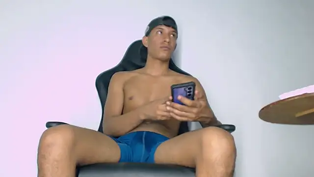 matteo rivas online show from February 14, 4:51 am