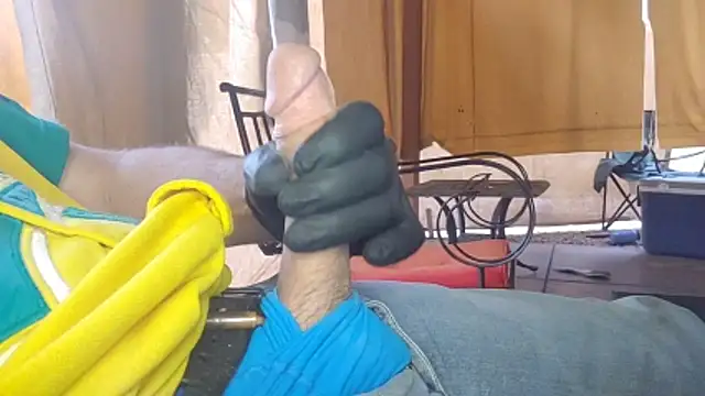 bwcbeat83 online show from April 29, 1:43 am