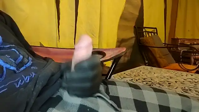 bwcbeat83 online show from October 25, 7:21 am