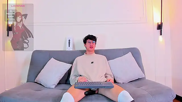 Snapshot of Cum_hunters chatting on October 14, 3:46 am Cum hunters online show from October 14, 3:46 am