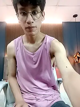 Snapshot of Cum_hunters chatting on September 27, 5:27 am Cum hunters online show from September 27, 5:27 am