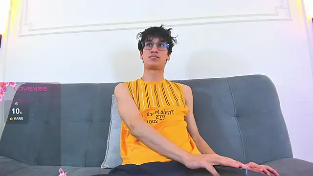 Cum hunters online show from May 19, 3:13 am