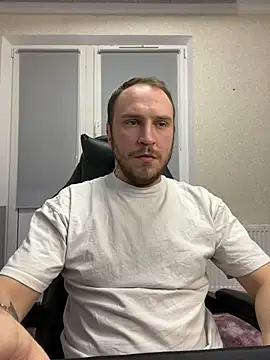 Snapshot of _XxX-XxX_ chatting on March 1, 9:26 pm XxX-XxX online show from March 1, 9:26 pm
