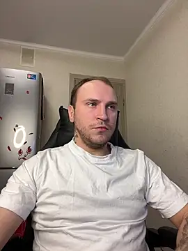 Snapshot of _XxX-XxX_ chatting on February 13, 8:45 pm XxX-XxX online show from February 13, 8:45 pm