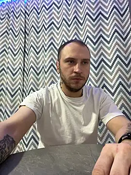 Snapshot of _XxX-XxX_ chatting on January 20, 12:46 am XxX-XxX online show from January 20, 12:46 am