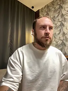 Snapshot of _XxX-XxX_ chatting on October 2, 7:29 pm XxX-XxX online show from October 2, 7:29 pm