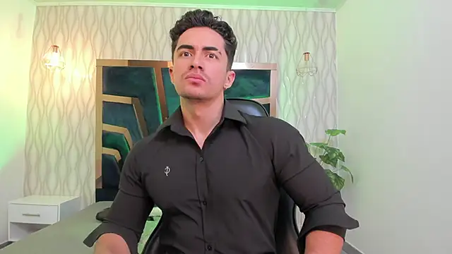 Snapshot of Brad_Summer chatting on March 21, 5:23 pm Brad Summer online show from March 21, 5:23 pm