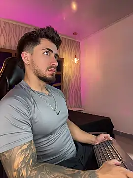 Brad Summer online show from April 23, 11:29 pm