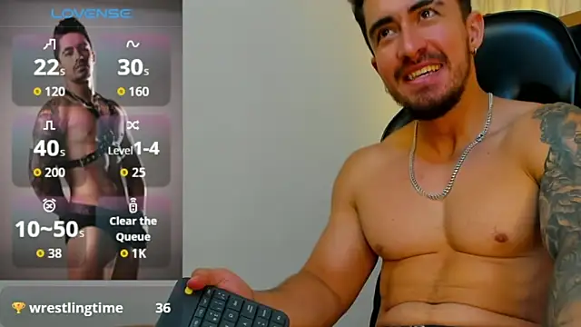 Snapshot of Brad_Summer chatting on October 10, 6:24 pm Brad Summer online show from October 10, 6:24 pm