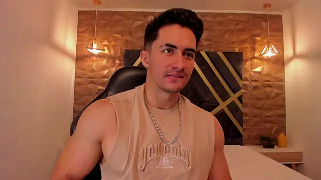 Snapshot of Brad_Summer chatting on March 15, 5:48 pm Brad Summer online show from March 15, 5:48 pm