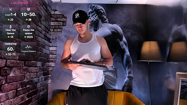 Snapshot of Salvatore_costa chatting on January 27, 6:09 pm Salvatore costa online show from January 27, 6:09 pm