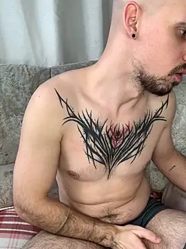 Snapshot of AssHunter4k chatting on February 23, 2:11 pm AssHunter4k online show from February 23, 2:11 pm