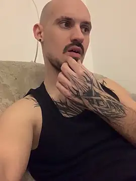 Snapshot of AssHunter4k chatting on March 7, 5:49 pm AssHunter4k online show from March 7, 5:49 pm