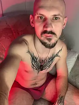 Snapshot of AssHunter4k chatting on March 23, 5:43 am AssHunter4k online show from March 23, 5:43 am