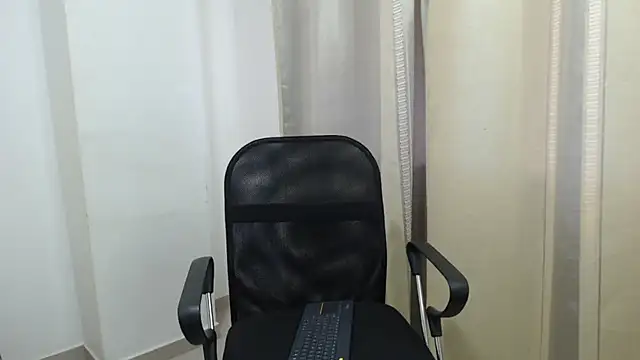 Aleex Miller online show from January 11, 8:34 pm