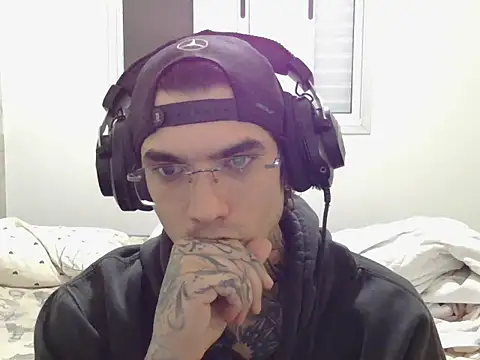 smokingink online show from April 29, 11:33 pm