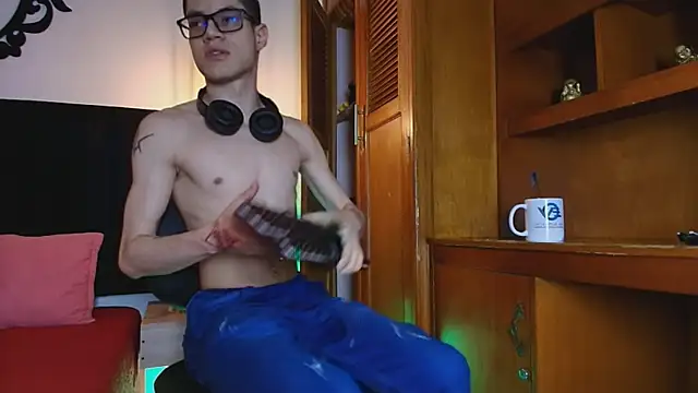 wolfandsky online show from April 9, 11:27 am