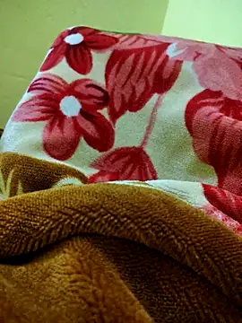 08uhj online show from March 27, 4:49 am