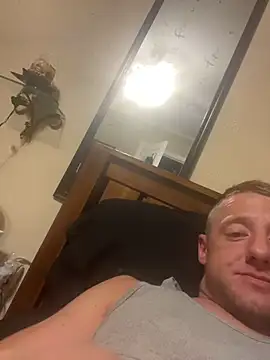 Snapshot of biggzee6 chatting on November 2, 5:55 am biggzee6 online show from November 2, 5:55 am