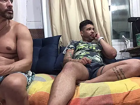 grossocalibre20 online show from May 25, 10:16 pm