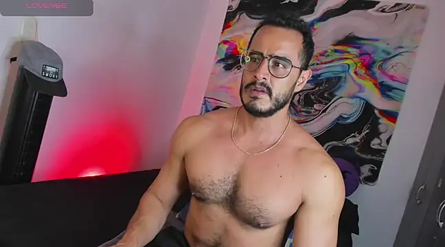 Snapshot of Fenrir_flirt chatting on February 9, 1:34 am Fenrir flirt online show from February 9, 1:34 am