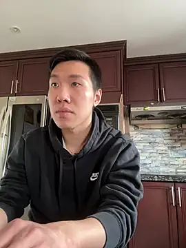 d32500ui online show from March 3, 6:50 pm