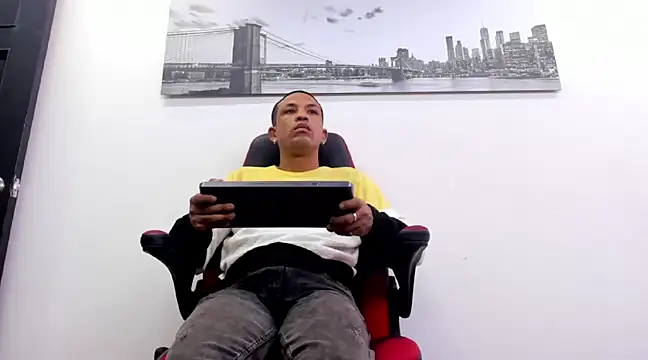 Snapshot of carlos_alber12 chatting on February 26, 6:53 pm carlos alber12 online show from February 26, 6:53 pm