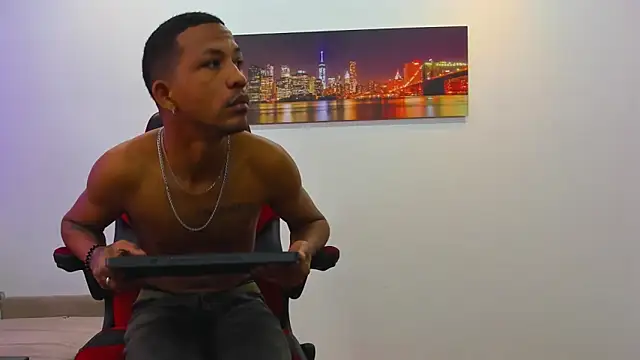 Snapshot of carlos_alber12 chatting on February 19, 7:16 pm carlos alber12 online show from February 19, 7:16 pm