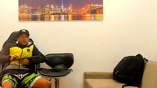 Snapshot of carlos_alber12 chatting on January 29, 3:33 am carlos alber12 online show from January 29, 3:33 am