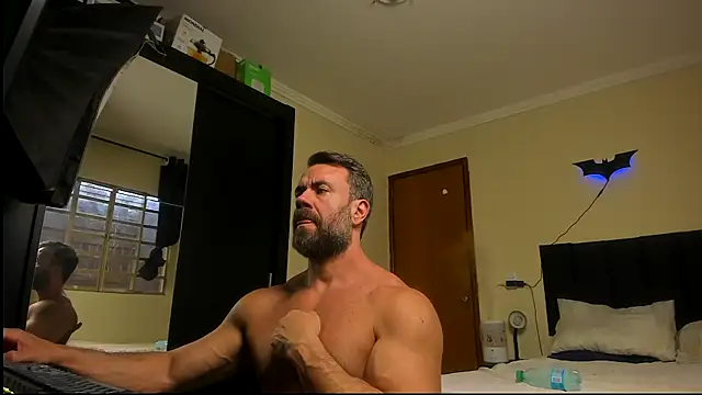 Snapshot of sexyflight chatting on October 1, 5:39 pm sexyflight online show from October 1, 5:39 pm
