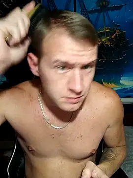 Snapshot of DiMastyzzz chatting on October 20, 6:56 pm DiMastyzzz online show from October 20, 6:56 pm