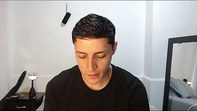 Frank Millers online show from April 30, 8:57 pm